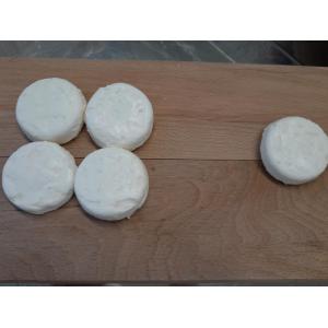 Petit chèvre pour chèvre chaud