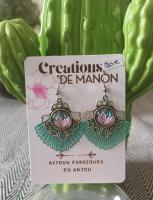 Boucles green flower