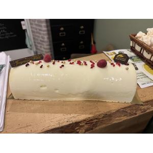Bûche litchi/ framboise 8/10 parts