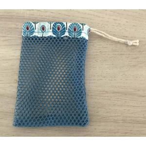 Filet à savon bleu (paon)