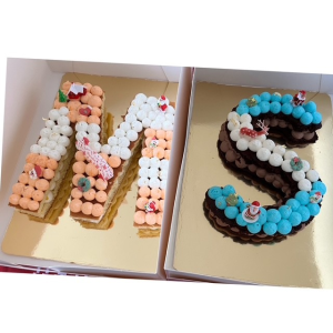 Number cake / letter cake